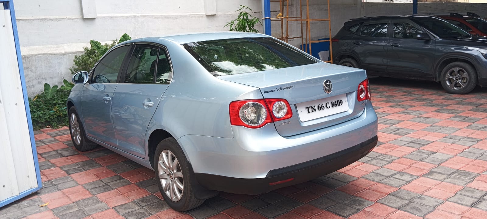 Volkswagen Jetta - Image 5